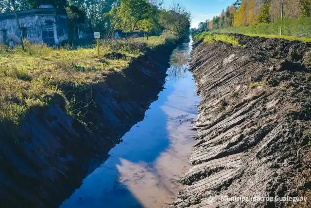 Canal de los Ingleses: saneamiento y limpieza