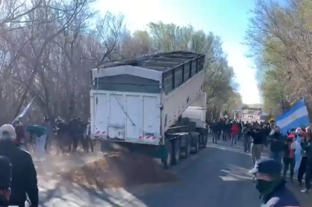 San Luis: bloquean una ruta en rechazo a las restricciones para ingresar
