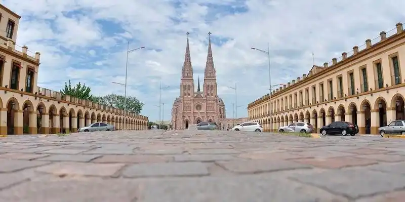El presupuesto estatal destinado a la Iglesia 
Católica sufrió un recorte del 79% en 2024