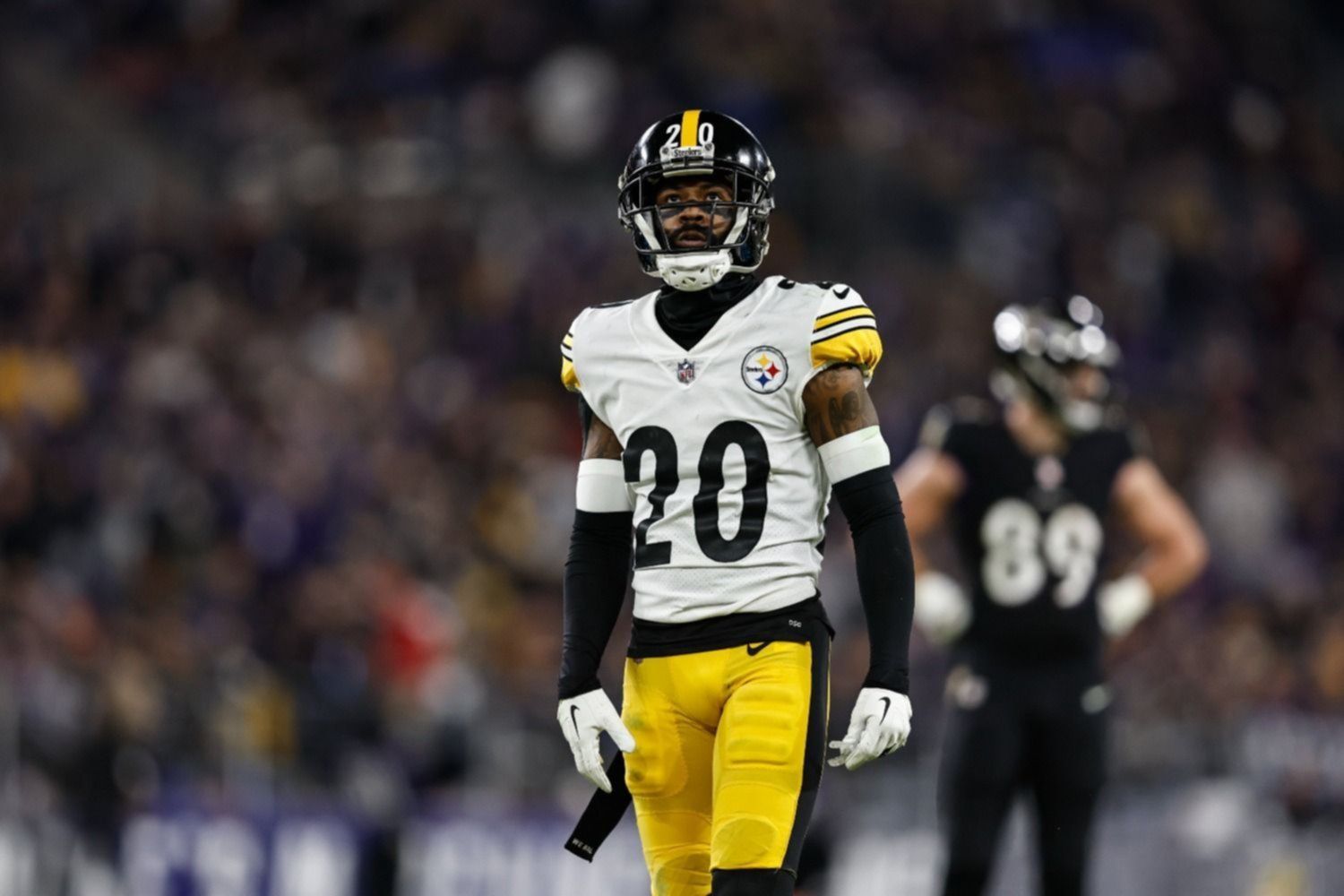 Suspensión de Cameron Sutton en la NFL: Detalles impactantes