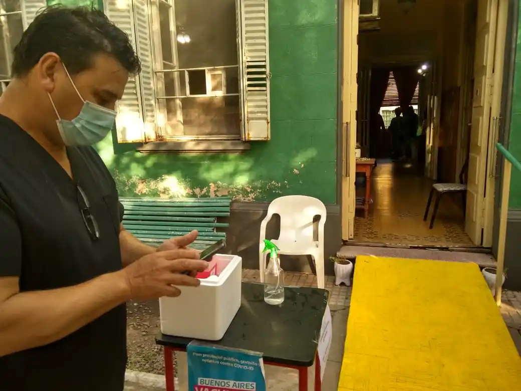 Vacunaron contra el coronavirus a 35 residentes de la Casa de Ancianos