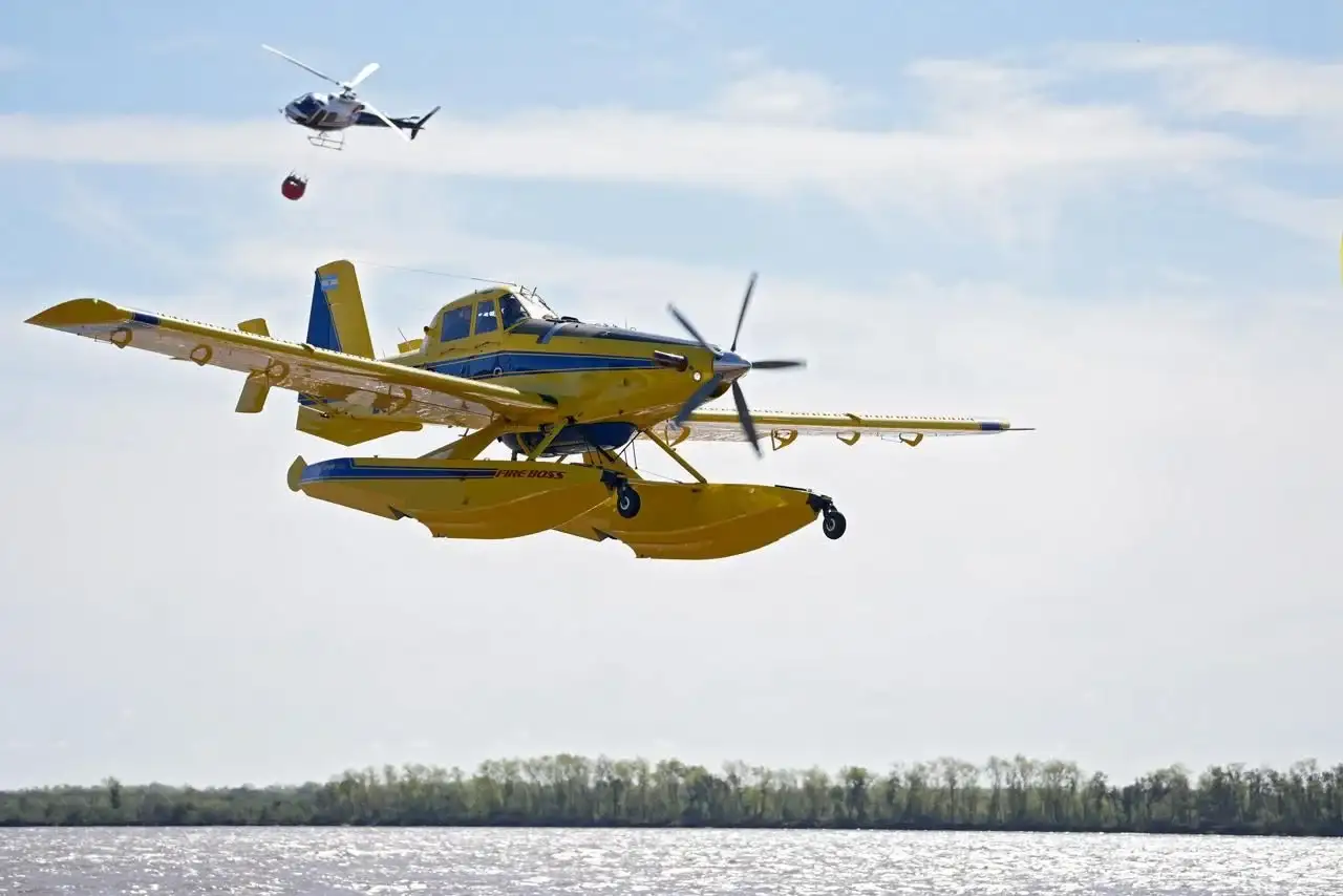 Santa Fe probó con éxito su nueva flota aérea para combatir incendios - 5
