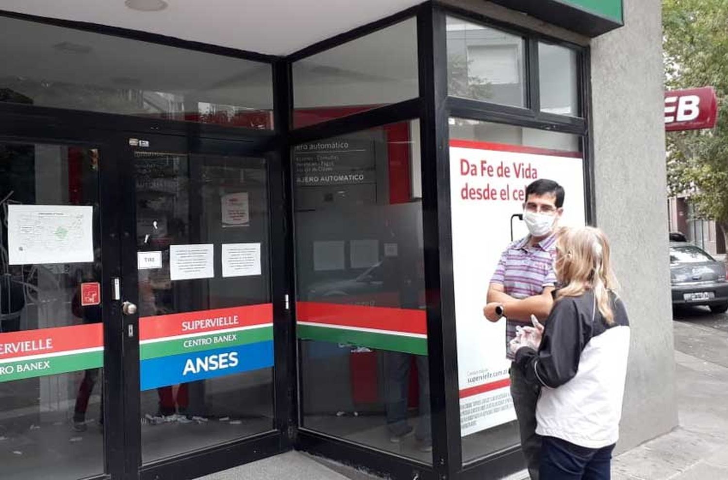 La Defensoría del Pueblo denunció que "los bancos castigan a los jubilados"