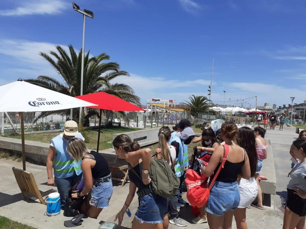 Secuestraron 450 litros de bebidas alcohólicas en Playa Grande