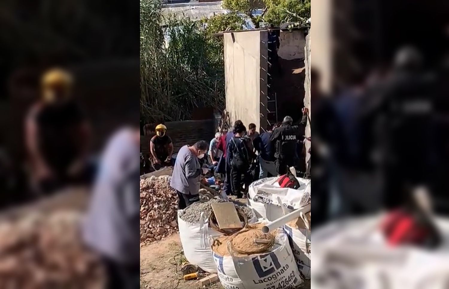 Zárate: Se derrumbó la pared en la obra de un colegio y un obrero resultó herido 