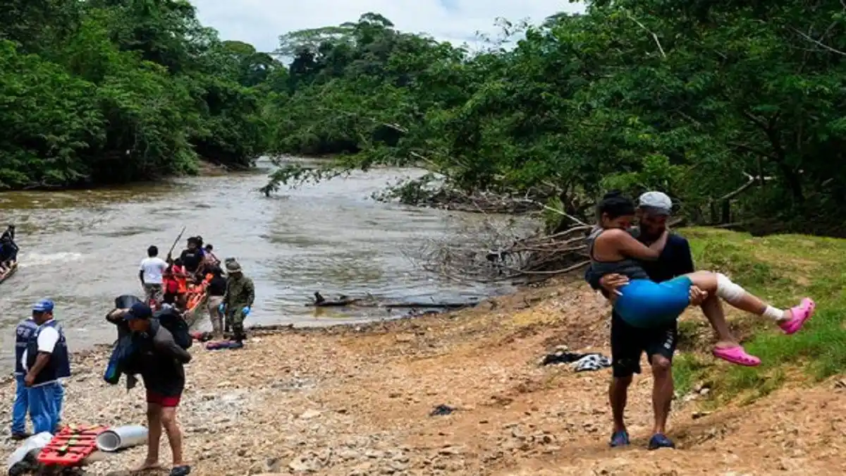 ¡ATENCIÓN! NAUFRAGIO FRENTE a las COSTAS del Darién deja saldo  de 4 muertos