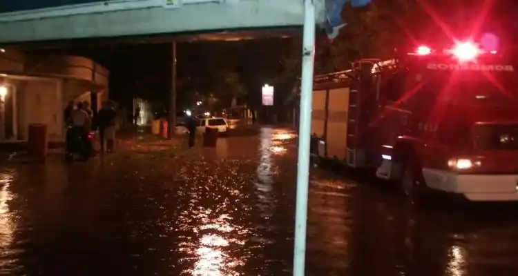 Temporal: Bomberos asiste a vecinos
