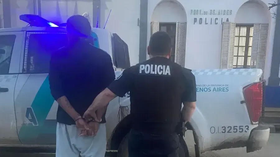 Le dijo a su pareja que quería separarse y recibió una brutal golpiza