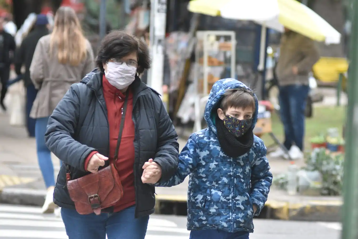 Viernes algo nublado y frío en la ciudad de Santa Fe