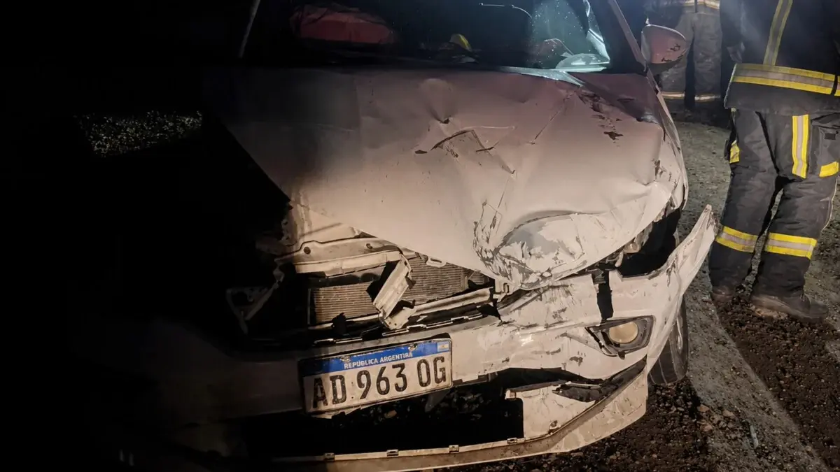 El choque se prodjo en la Ruta Nacional 33, a la altura del kilómetro 16, cerca de La Vitícola