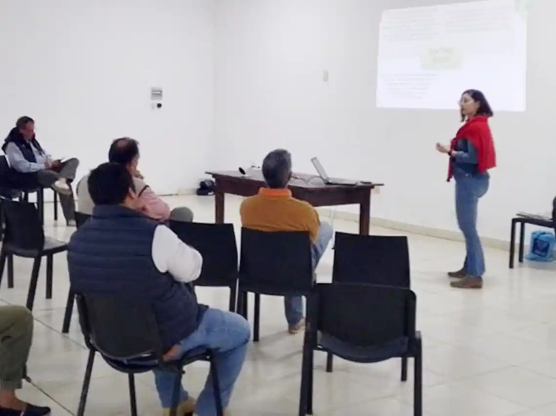 El gobierno promueve en Feliciano créditos para inversiones en el sector ganadero