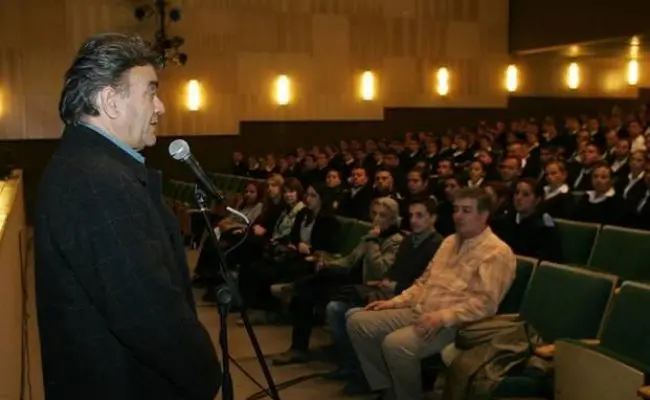 Quilmes: Intendente Gutiérrez presentó film sobre crimen de su hermano