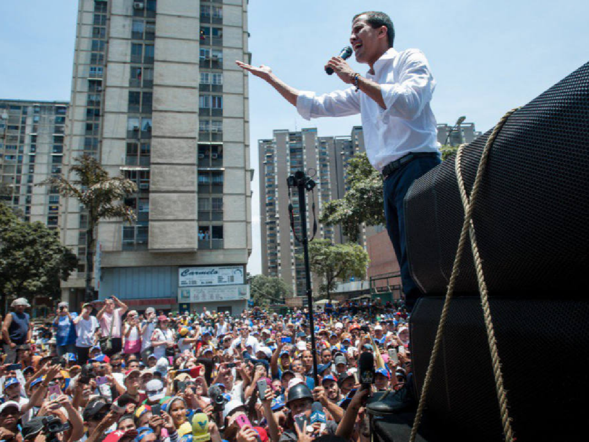 Guaidó convocó a paros escalonados hasta lograr la libertad