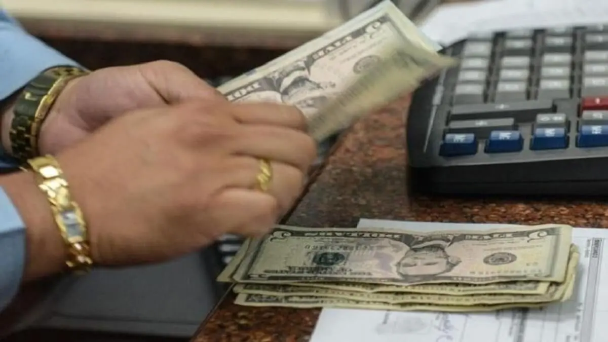 ¡DALE QUE NO VIENE CARRO! El dólar aumenta sin parar y se ubica en este precio