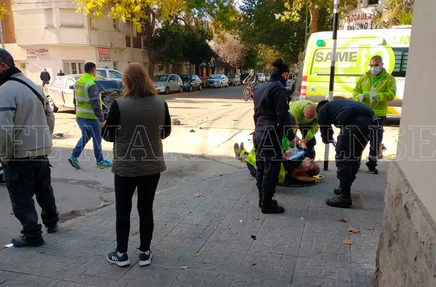 Brutal choque en Castelli y La Rioja: tránsito totalmente cortado y dos heridos