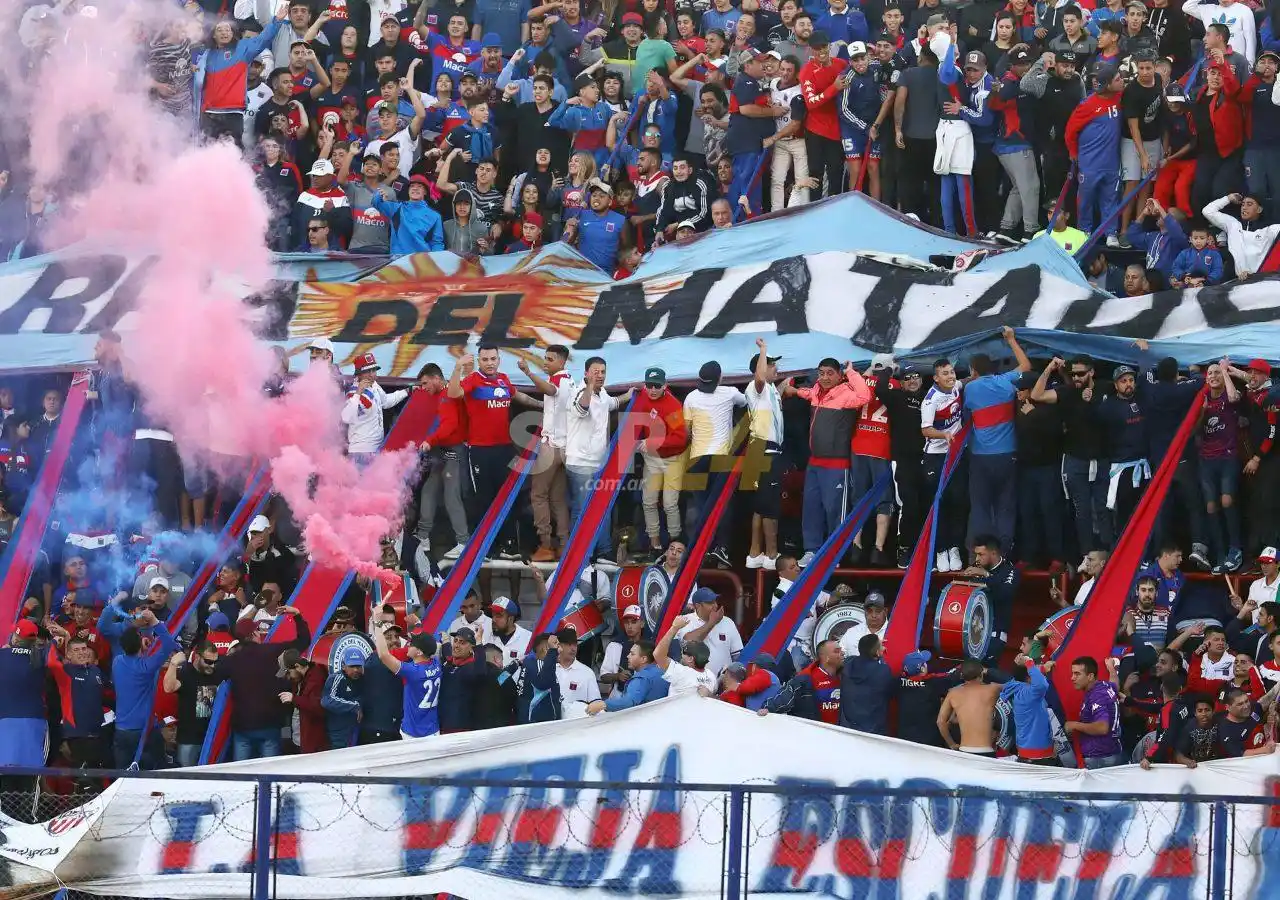 Fuerte operativo en ruta 8 para controlar el paso de hinchas de Tigre por el sur provincial