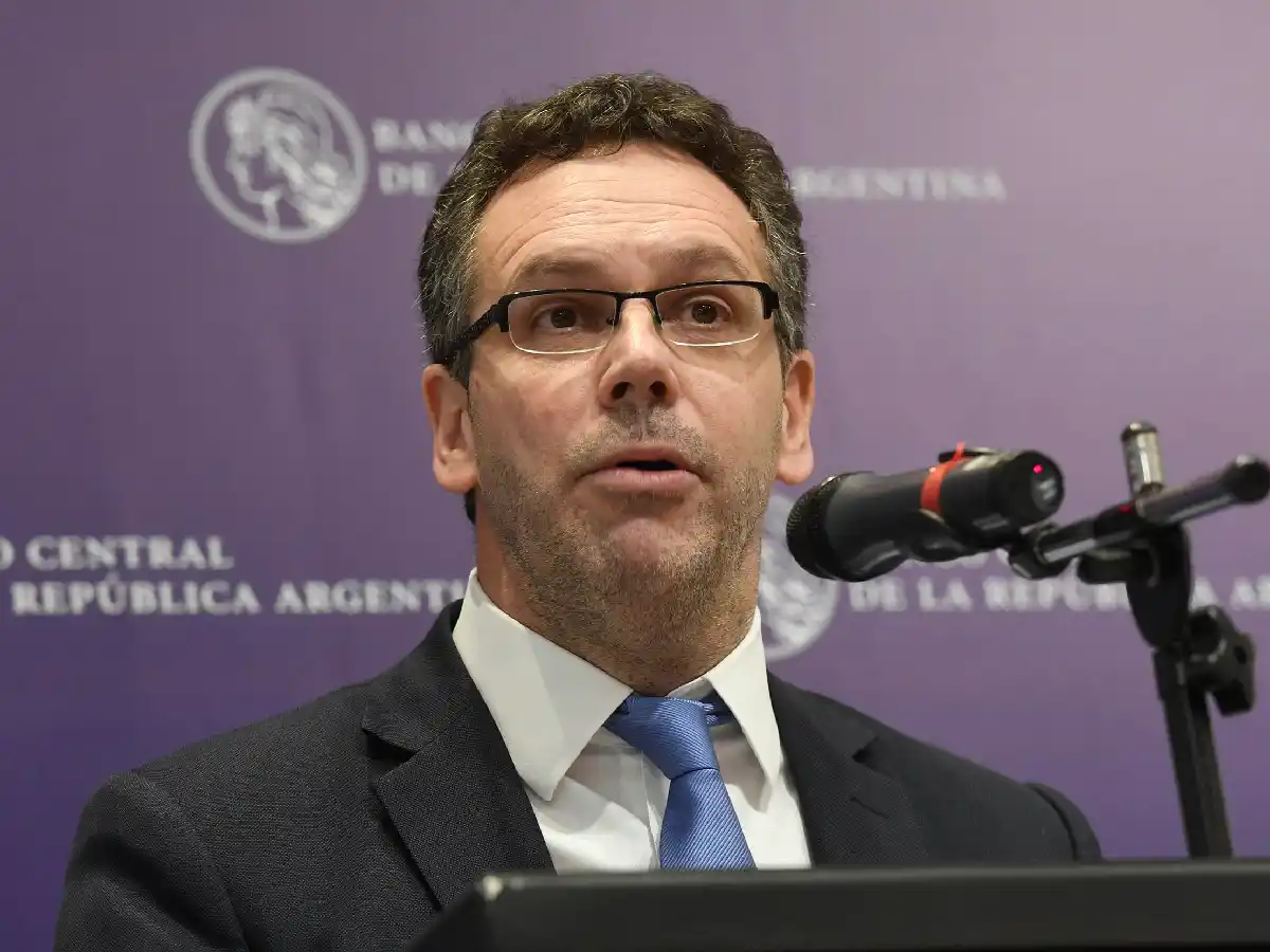 El Bcra seguirá interviniendo en el mercado cambiario    