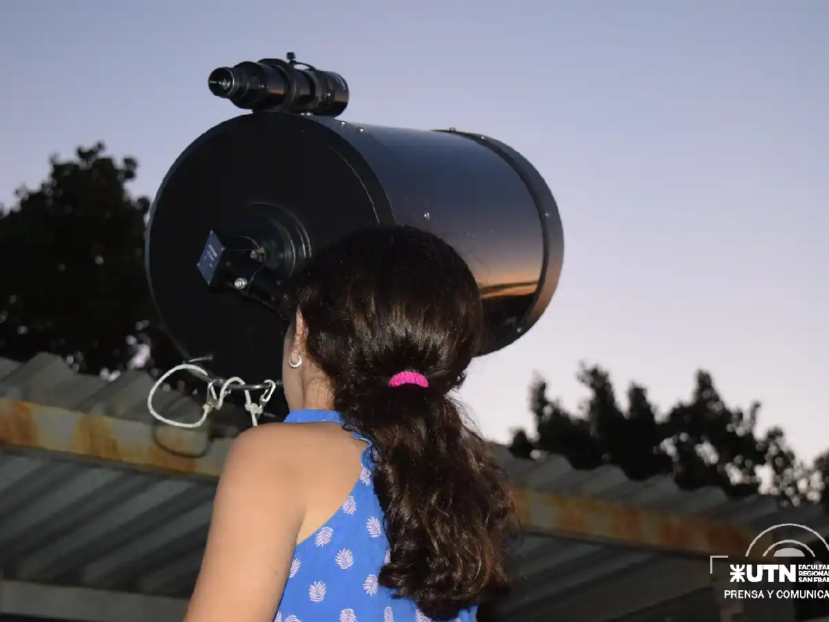 Tres planetas y “Las Tres Marías” podrán verse este mes en el Observatorio de UTN
