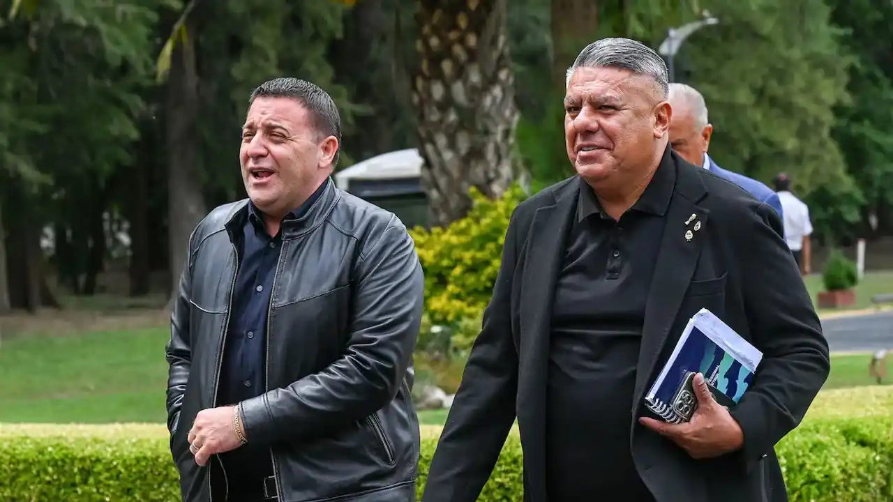 El pedido del fiscal Simón describe una presunta red de maniobras irregulares vinculadas a empresas asociadas a Toviggino.