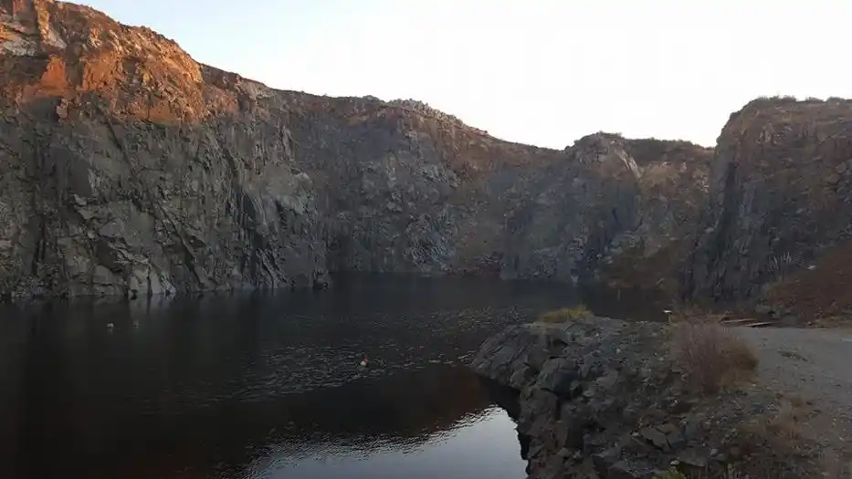 El padre del buzo que murió  en una cantera pidió exhumar el cadáver