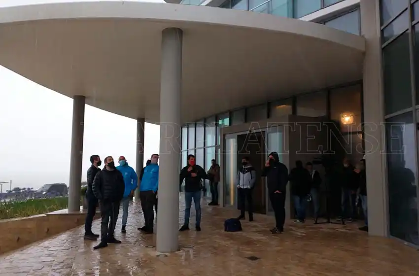 Dieron detalles de la deuda de una Torre Pelli en Mar del Plata: estiman más de un millón de pesos