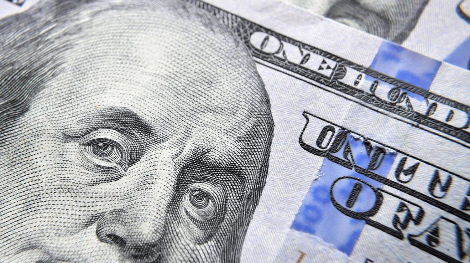 Bajó el dólar en Colombia