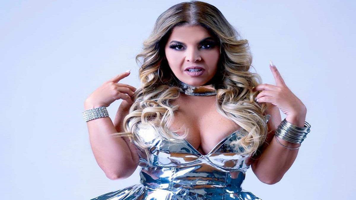 «Cuando hacían la cola en VENEZUELA NO SE QUEJABAN»: lo que dijo Diveana a fans que reclamaron su tardanza