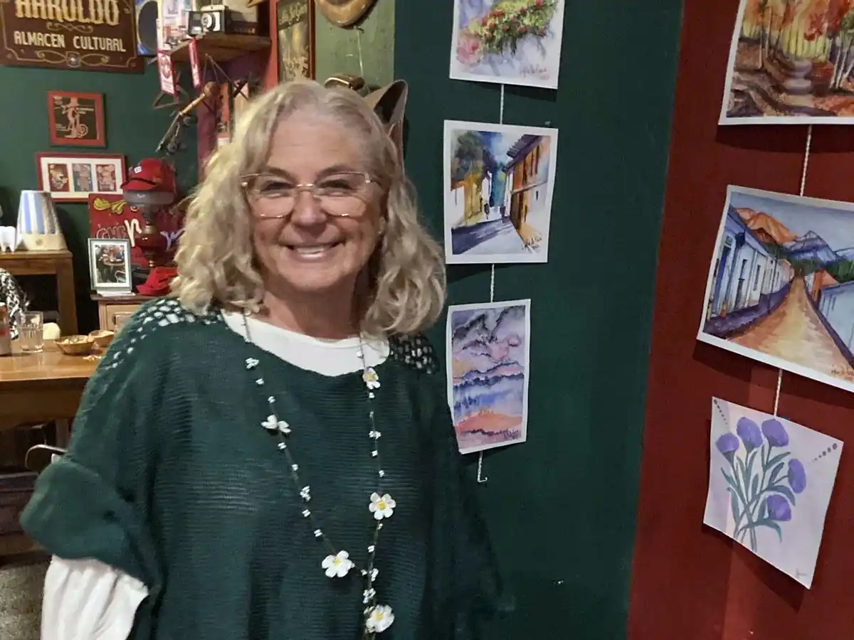 En el ex Naranjo Borges. Expuso sus trabajos la artista plástica loca