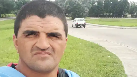 Un pueblo de menos de 800 habitantes detrás del sueño de Carlitos: su odisea en bici rumbo al casting de Gran Hermano