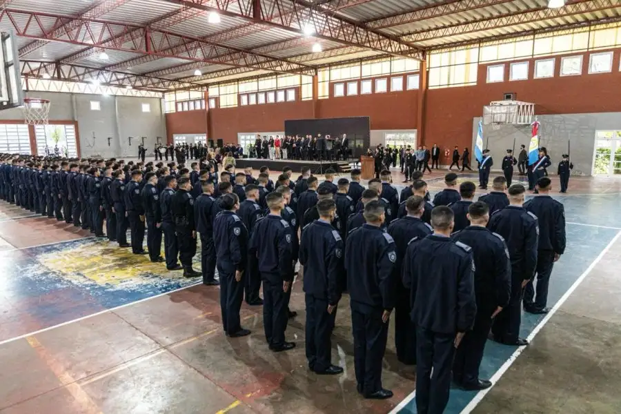 Un total de 1.383 cadetes comenzarán a cursar la carrera policial en las sedes Recreo y Rosario del ISEP.