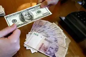 Dólar: Blue estable a $11 y oficial sube a $7,90