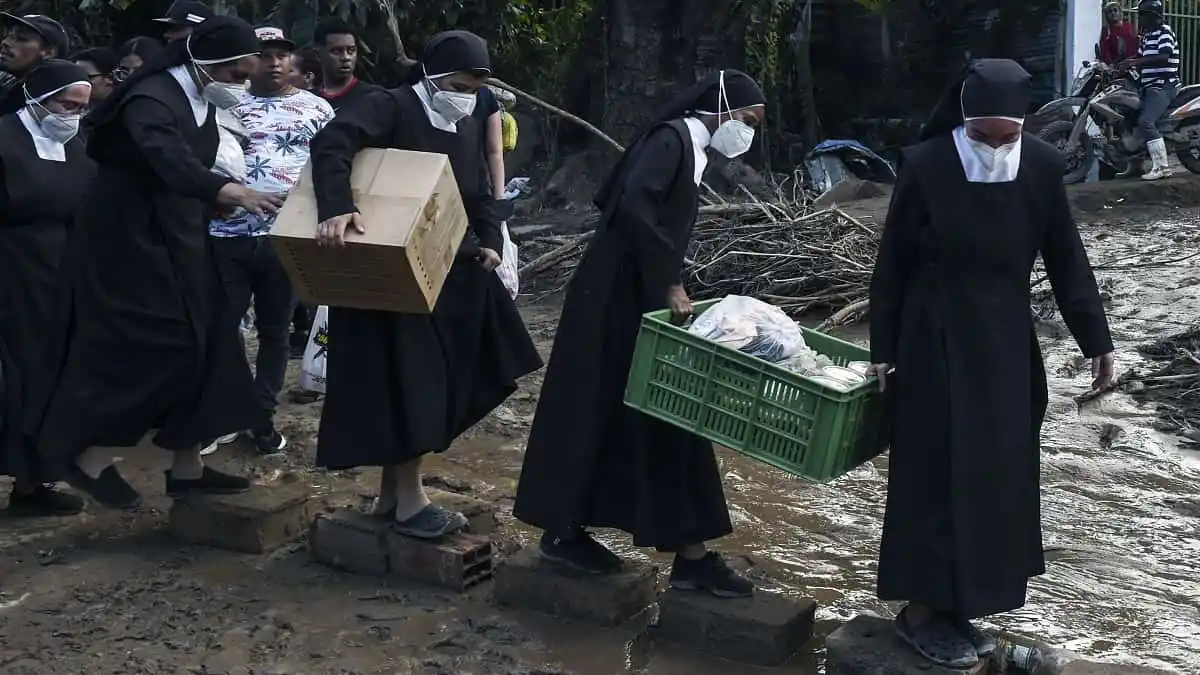 Damnificados denuncian supuesto bloqueo de apoyo a Las Tejerías