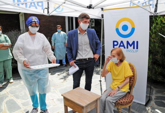 El Pami ya trabaja en la puesta en marcha de la nueva campaña en los geriátricos