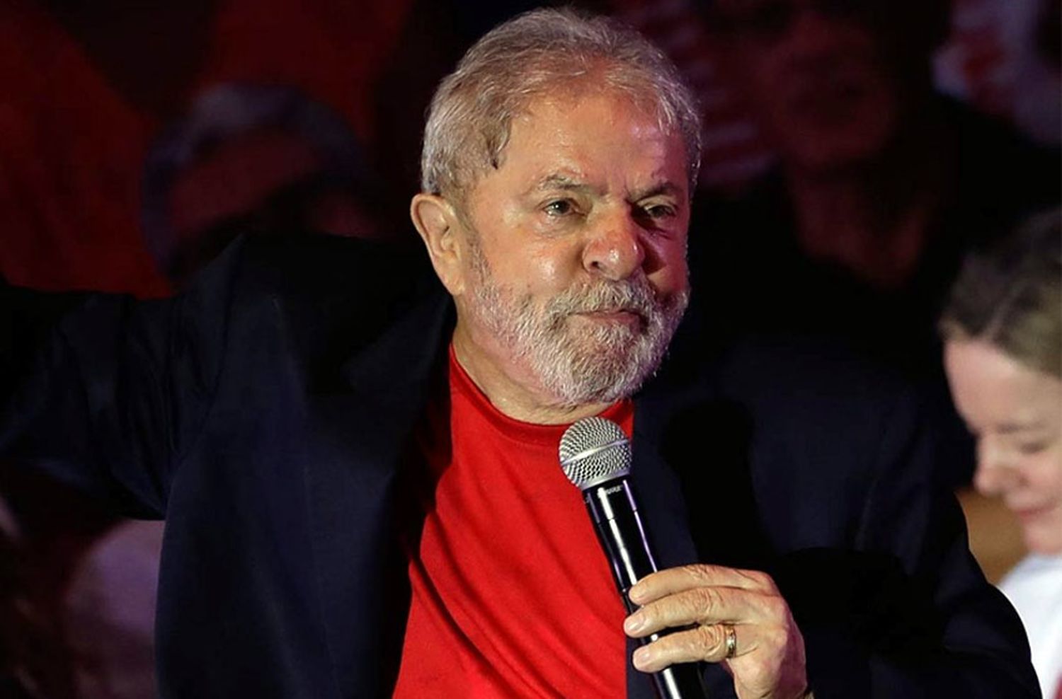 Lula negocia con la justicia su entrega para entrar a la cárcel