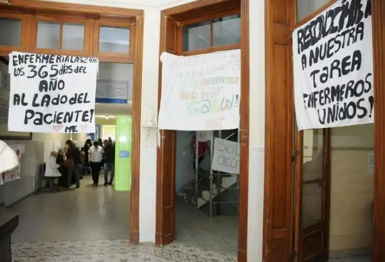 Paro de enfermeros por 48 horas en hospitales de Tandil