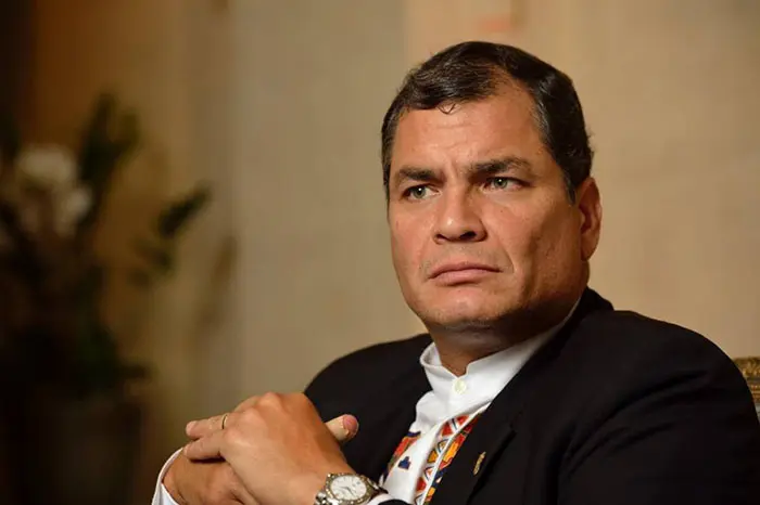 Ecuador: ordenan la captura de Rafael Correa