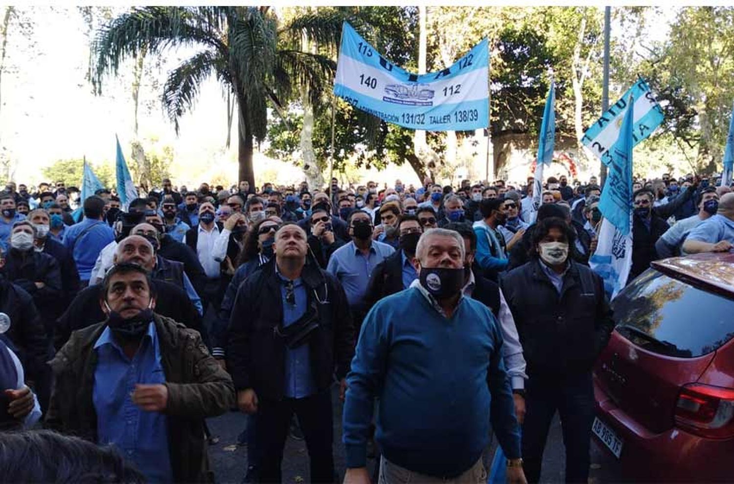 Rosario va por el día 22 sin transporte público, una marca histórica