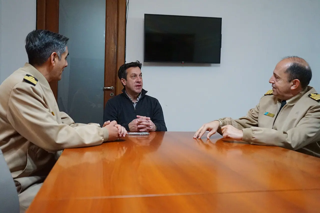 Visita de autoridades de Prefectura Naval a Necochea