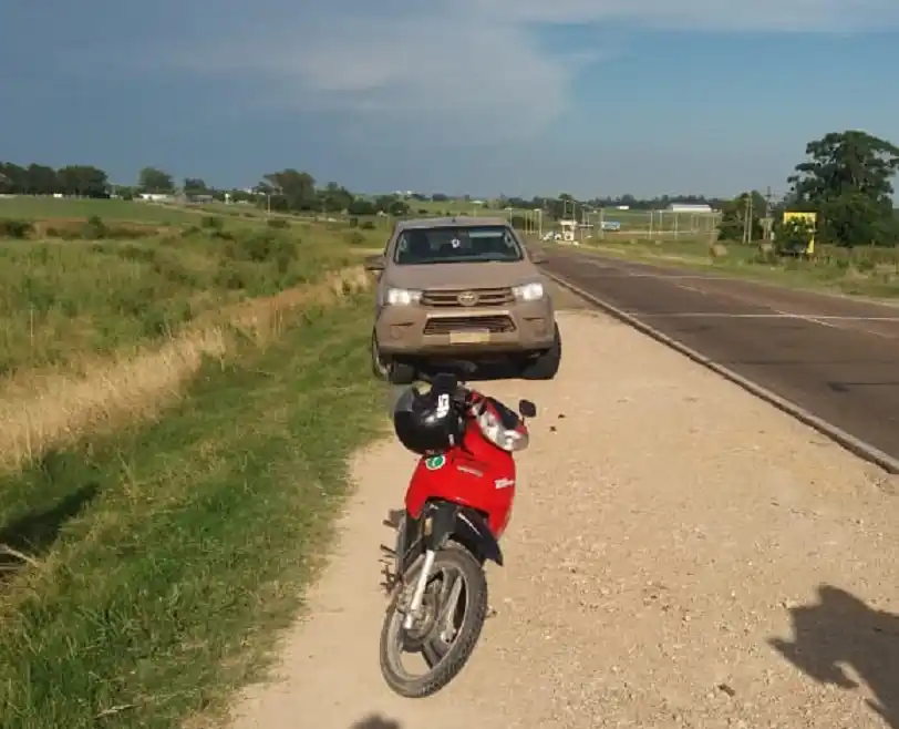 Motociclista lesionado en colisión cerca de la rotonda del cruce de rutas