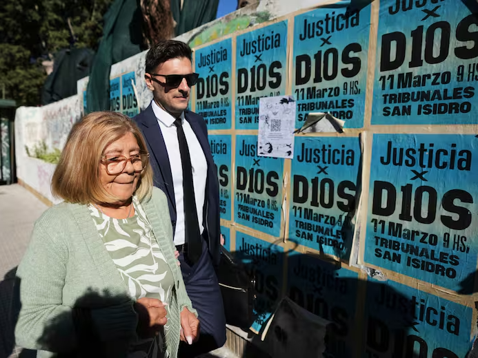 jucio por muerte de maradona  hnas