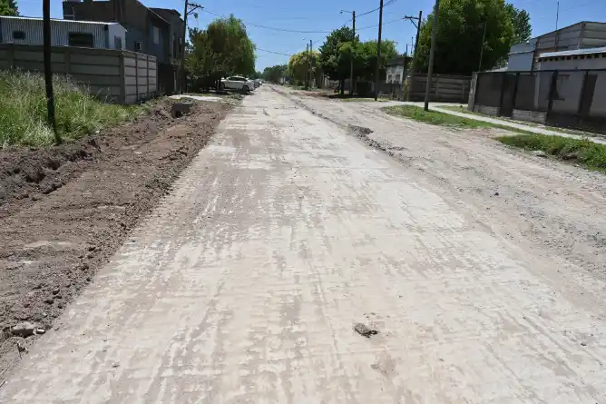 Avanza la obra de saneamiento hidráulico en el barrio Algarrobo
