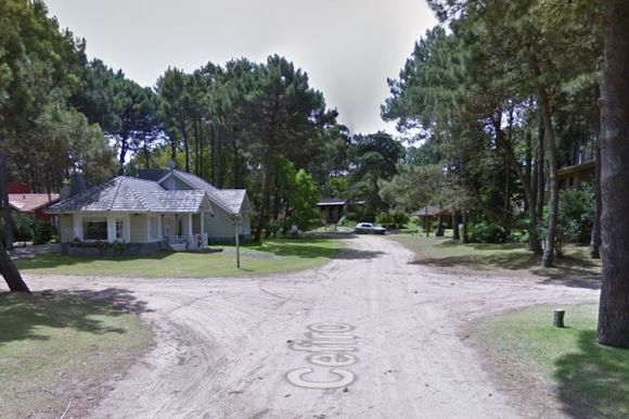 Un turista que vacacionaba en Pinamar confundió a un policía con un ladrón y le disparó en el cuello