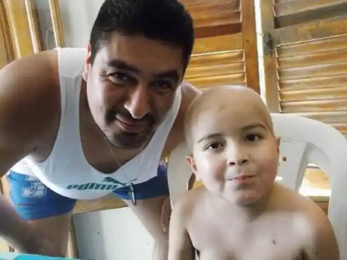 Manu consiguió un donante de médula ósea