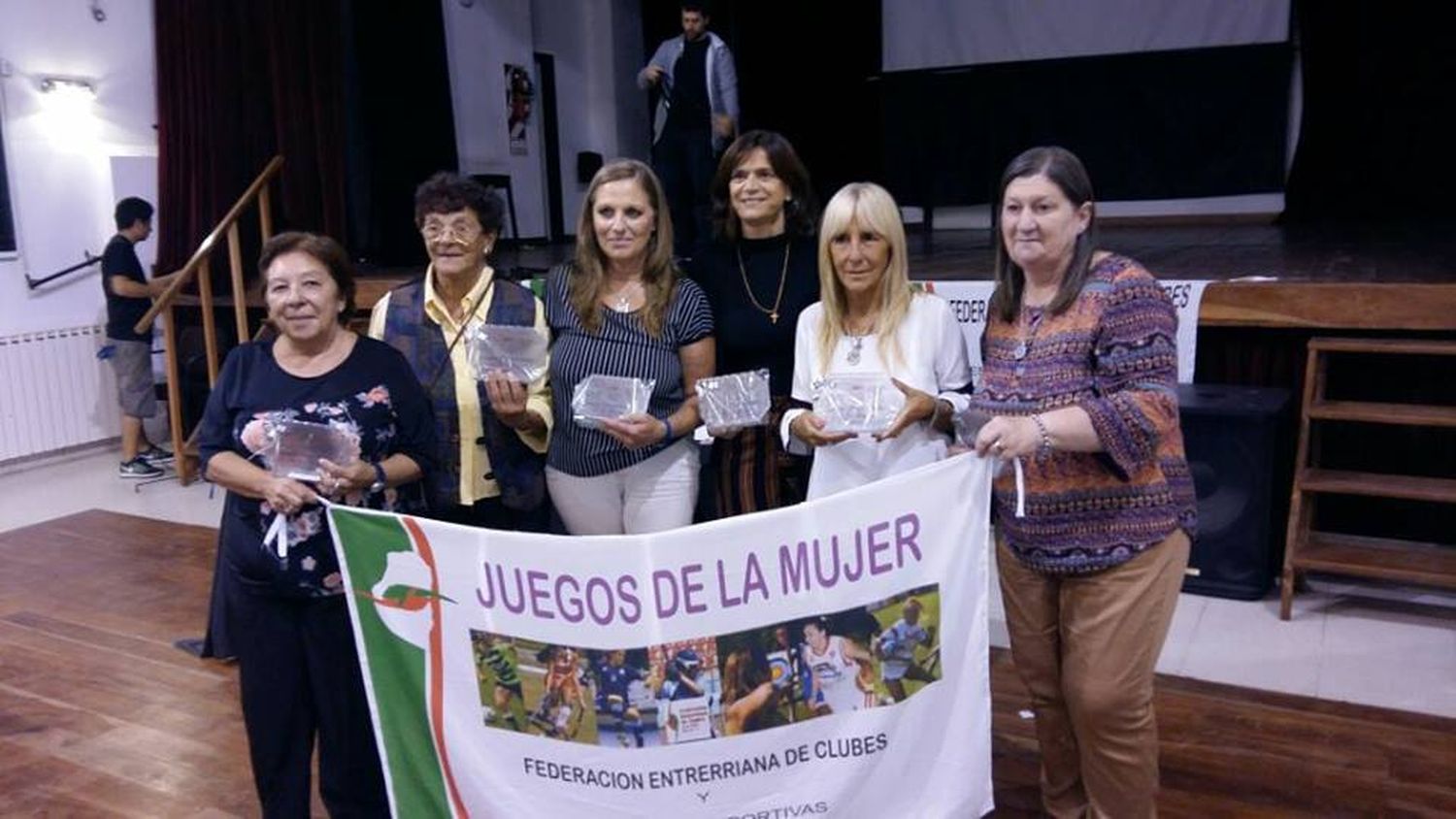 Distinguieron a mujeres dirigentes