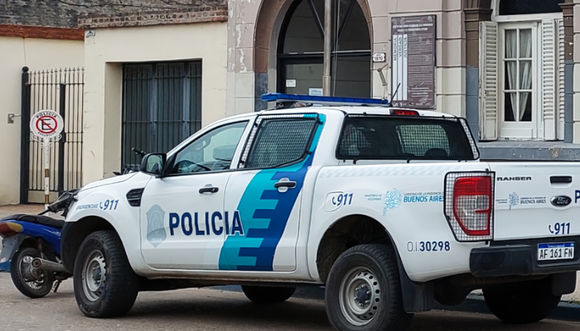 Conflicto entre dos hombres por el barrido de los residuos