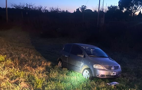 Despistó un auto en ruta 1001, en la zona donde hubo un choque por esquivar baches
