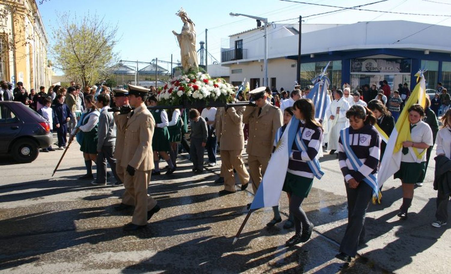 Preparativos para las fiestas patronales de Quequén