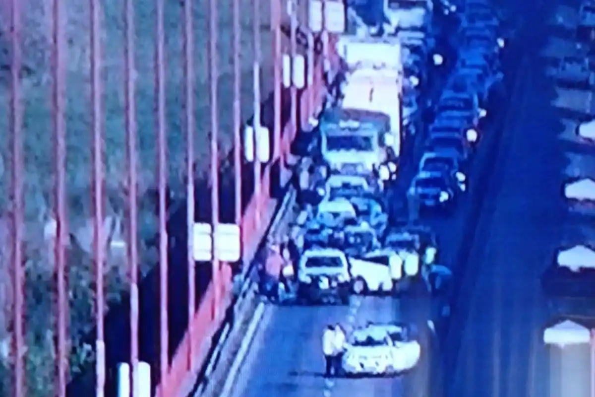 Demoras por un accidente en el puente Urquiza