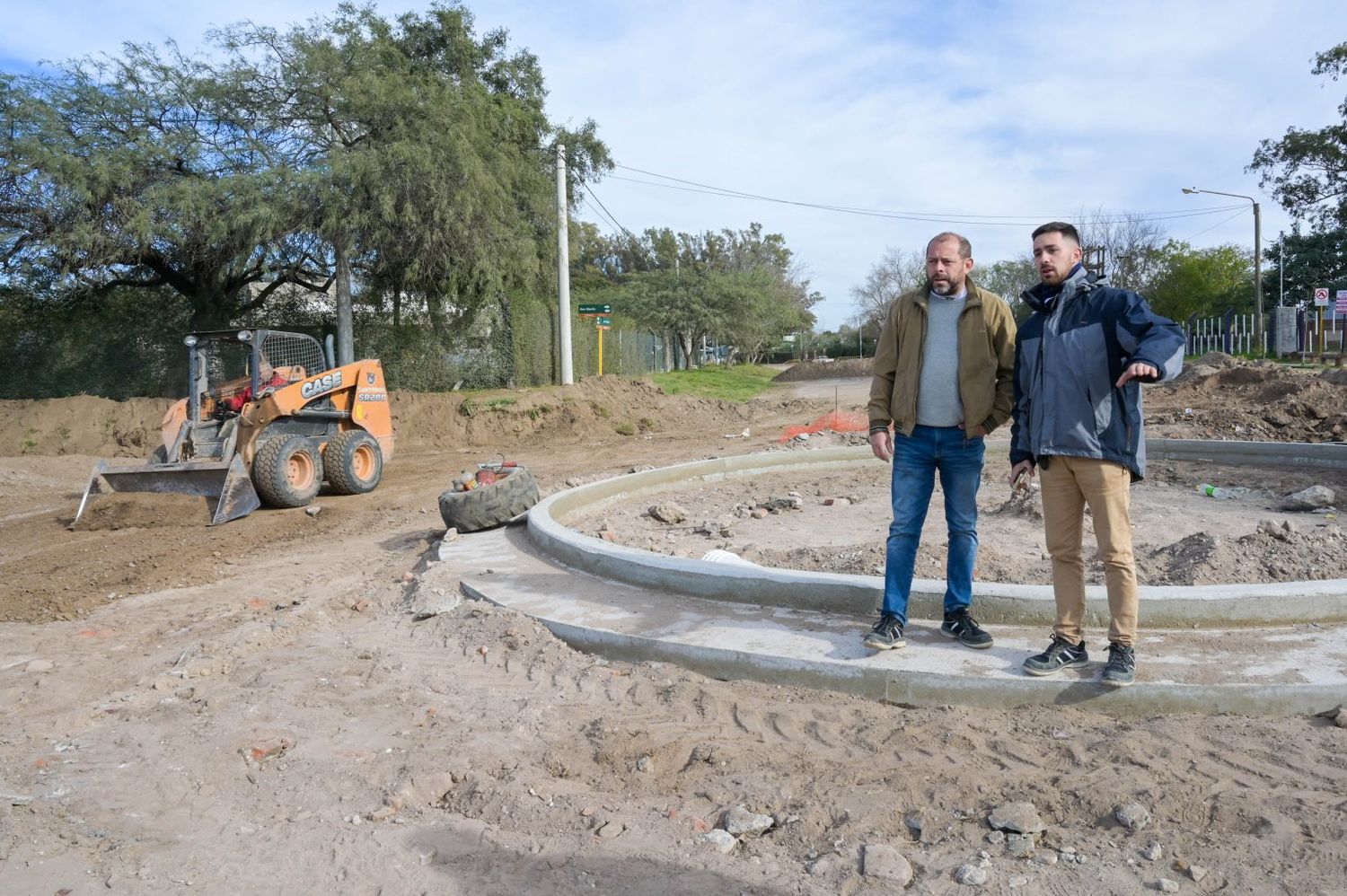 Se realiza la obra de reordenamiento vial en la intersección de calles San Martín y Avenida Perón