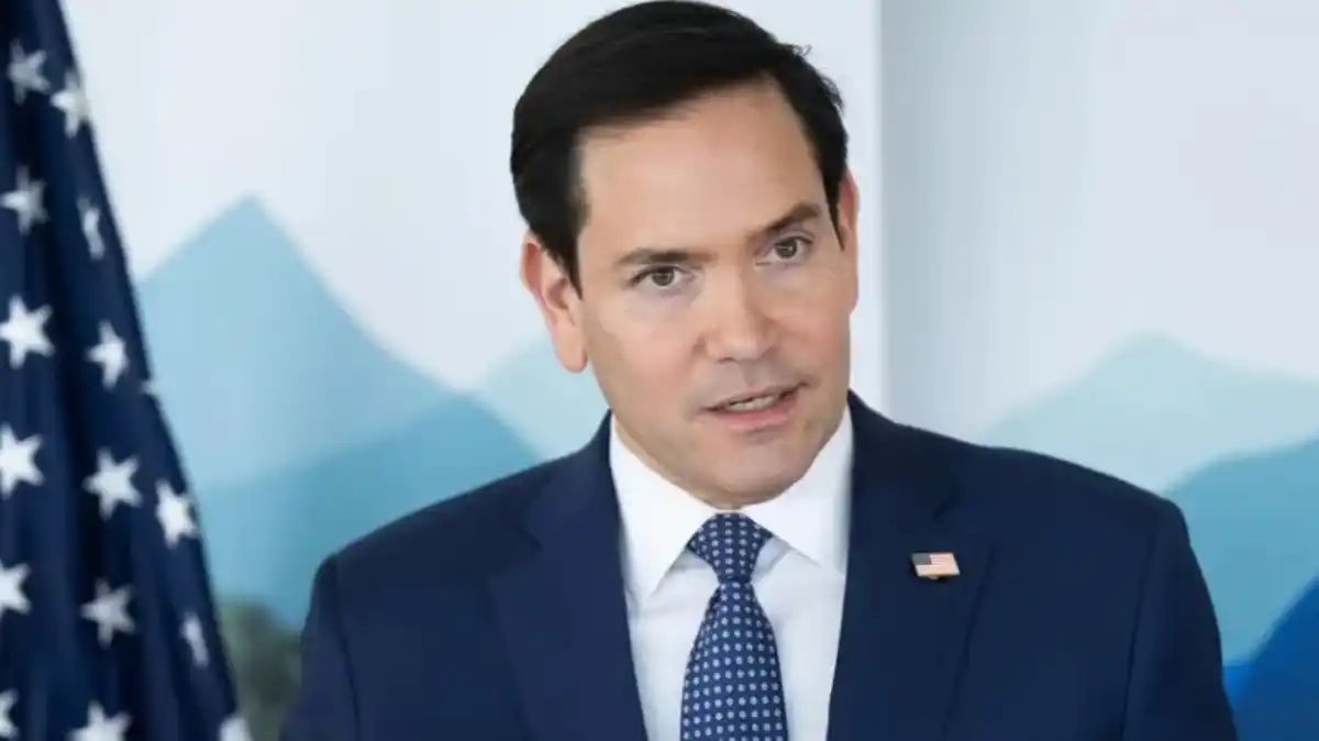Marco Rubio fustiga fallo de la justicia colombiana contra Álvaro Uribe